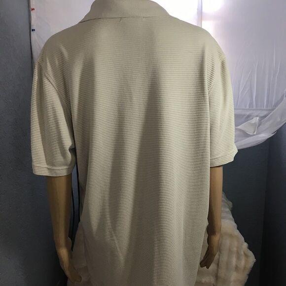 Calvin Klein Men’s Polo 3 Buttons Size M Cream - Picture 2 of 4